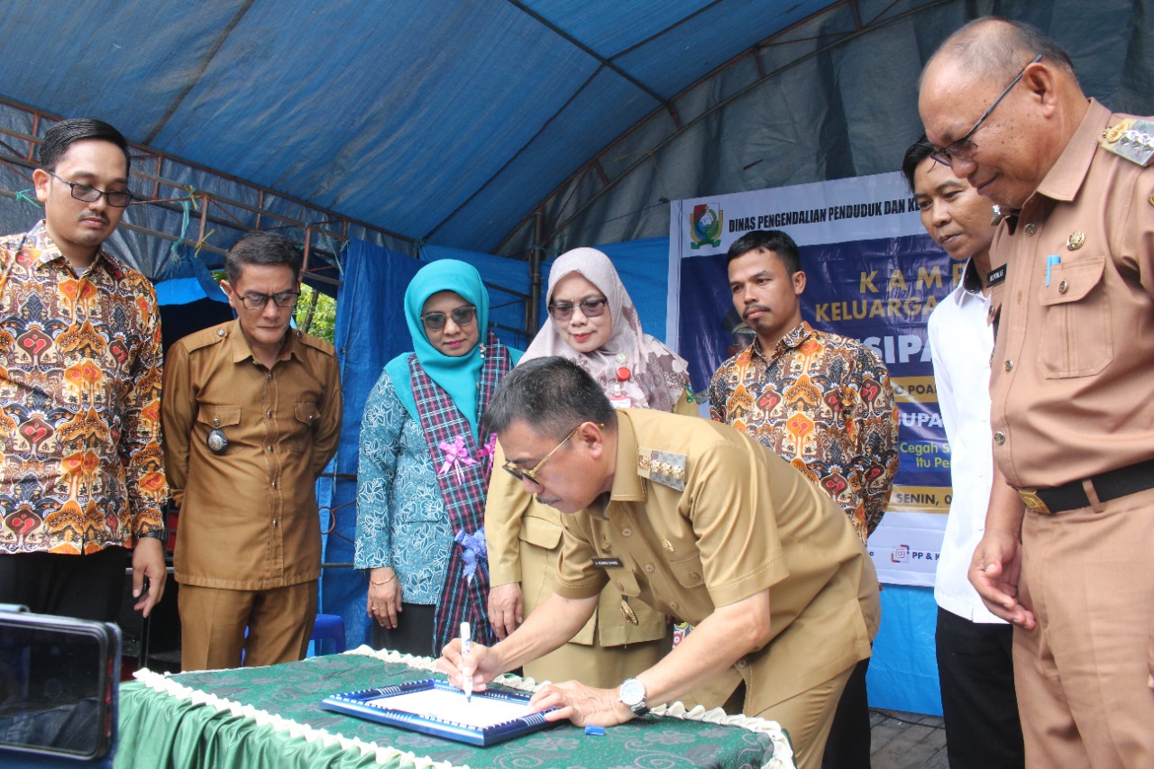 Bupati Majene Berkomitmen Membangun Daerah Melalui Penguatan Kampung Keluarga Berkualitas